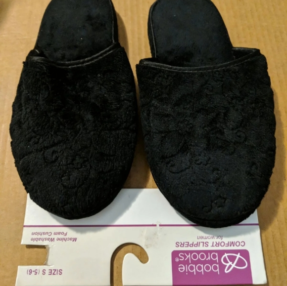bobbie brooks slippers